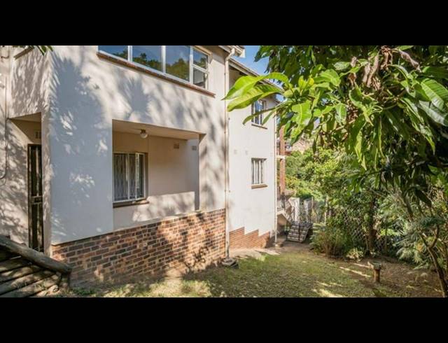 10 BEDROOM HOUSE FOR SALE IN RESERVOIR HILLS